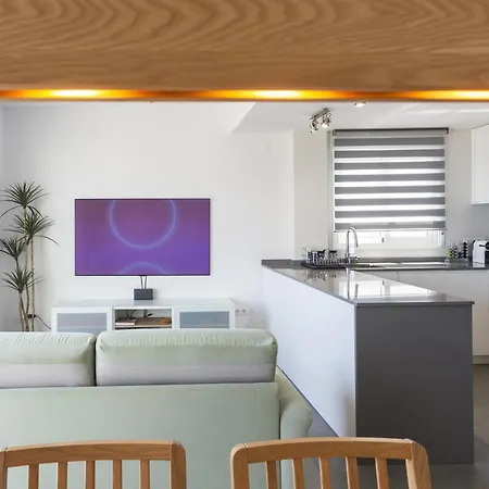 At Gregal Vi Apartment *